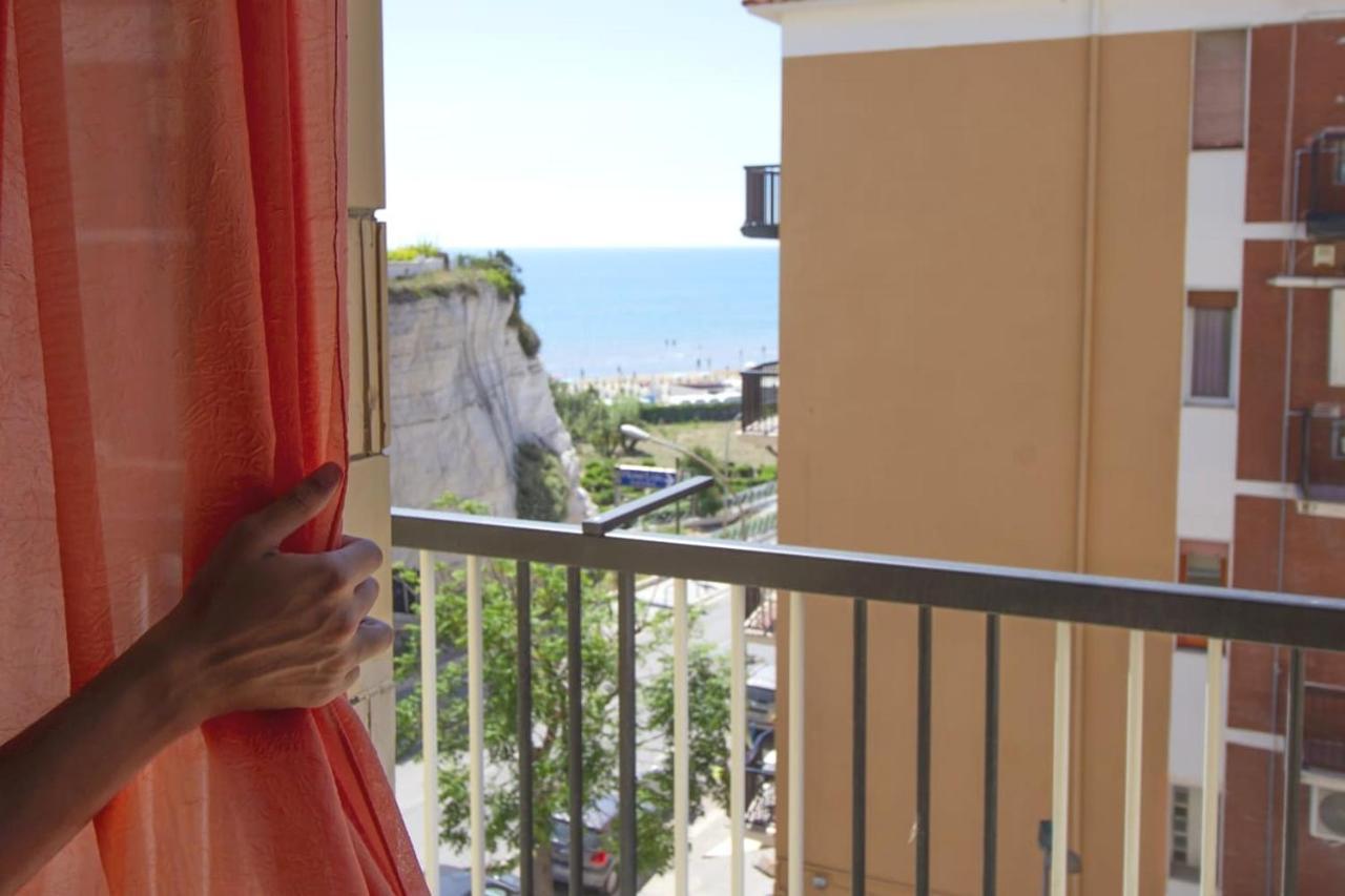 Incanto Di Luna B&B Family Rooms 维耶斯泰 外观 照片
